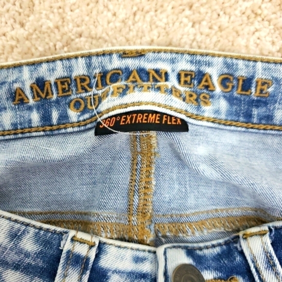 American Eagle~Men's 29/32~Blue Denim Distressed Slim Taper Jeans Extreme Flex. - Picture 4 of 14